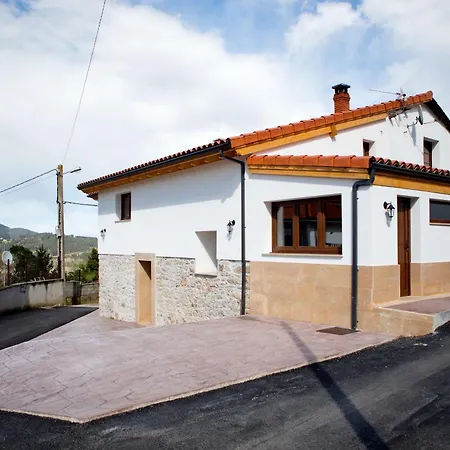 Holiday home Ca Roxa Pravia